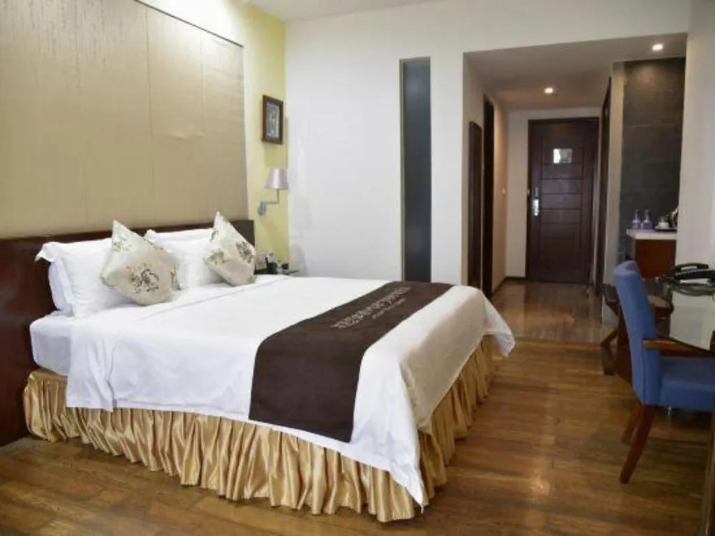 *****  Serenity Marina Hotel Sanya Chiny