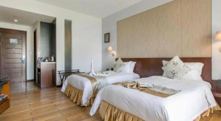 Serenity Marina Hotel Sanya 5*,